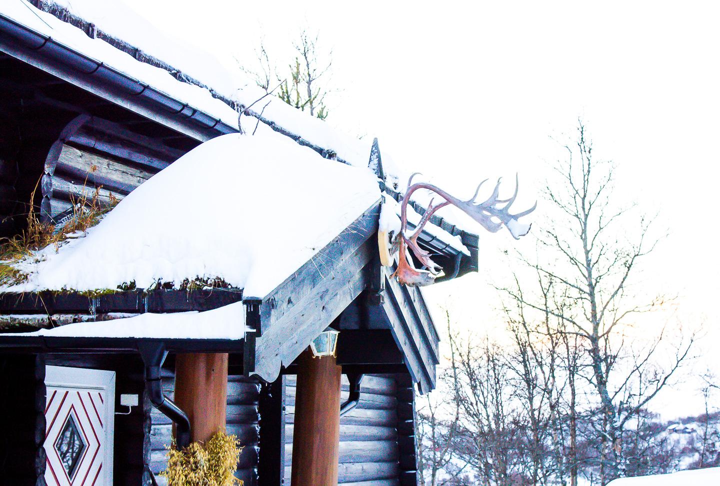 outhouse norway cabin