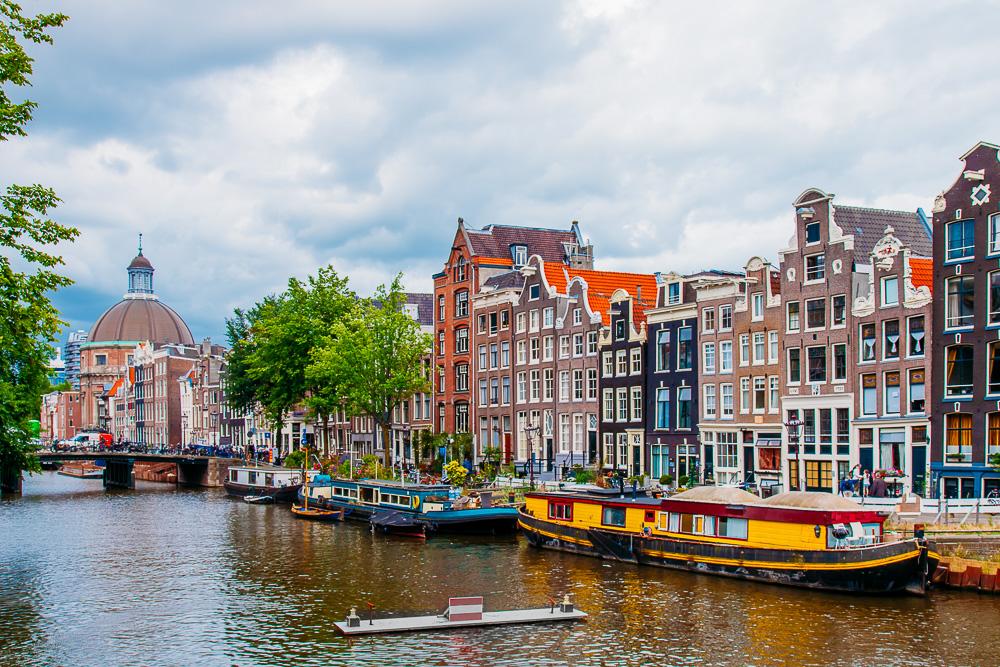 amsterdam beautiful canals netherlands