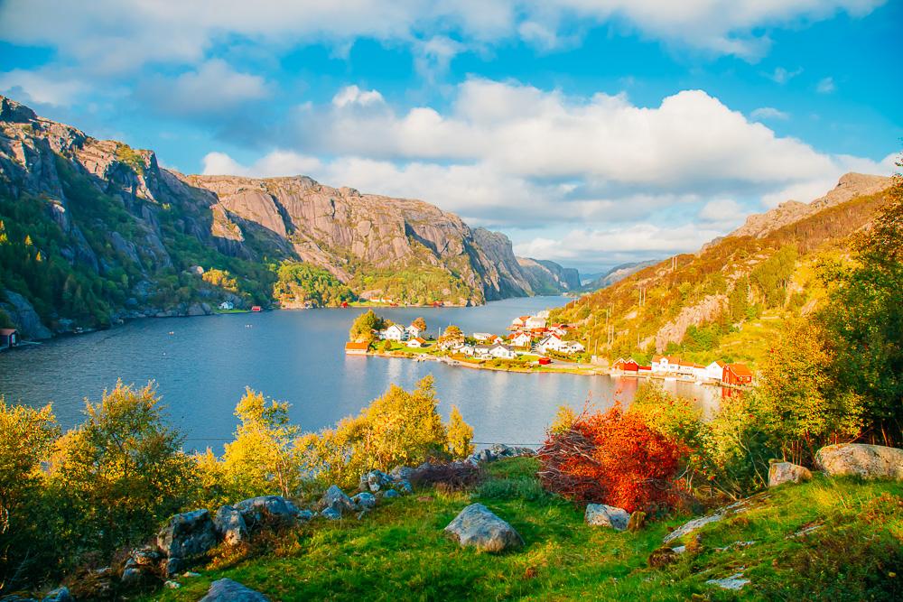 Roligheten, Ana-Sira, Norway