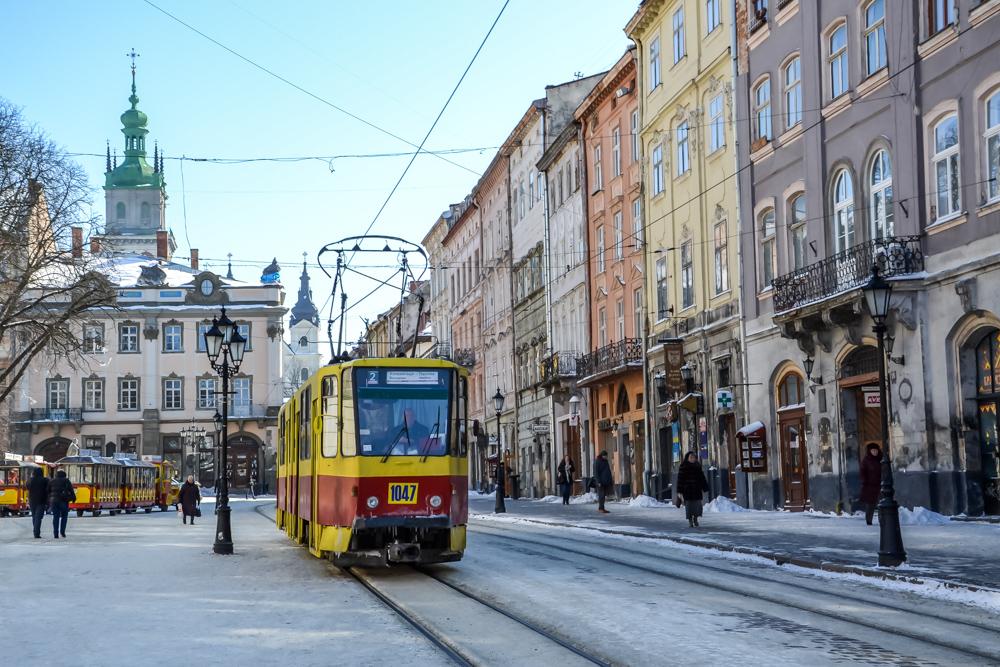 lviv snow winter ukraine