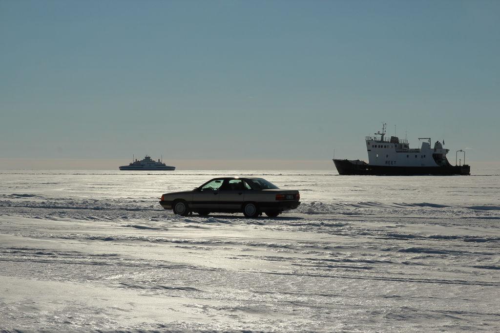 ice road vormsi estonia