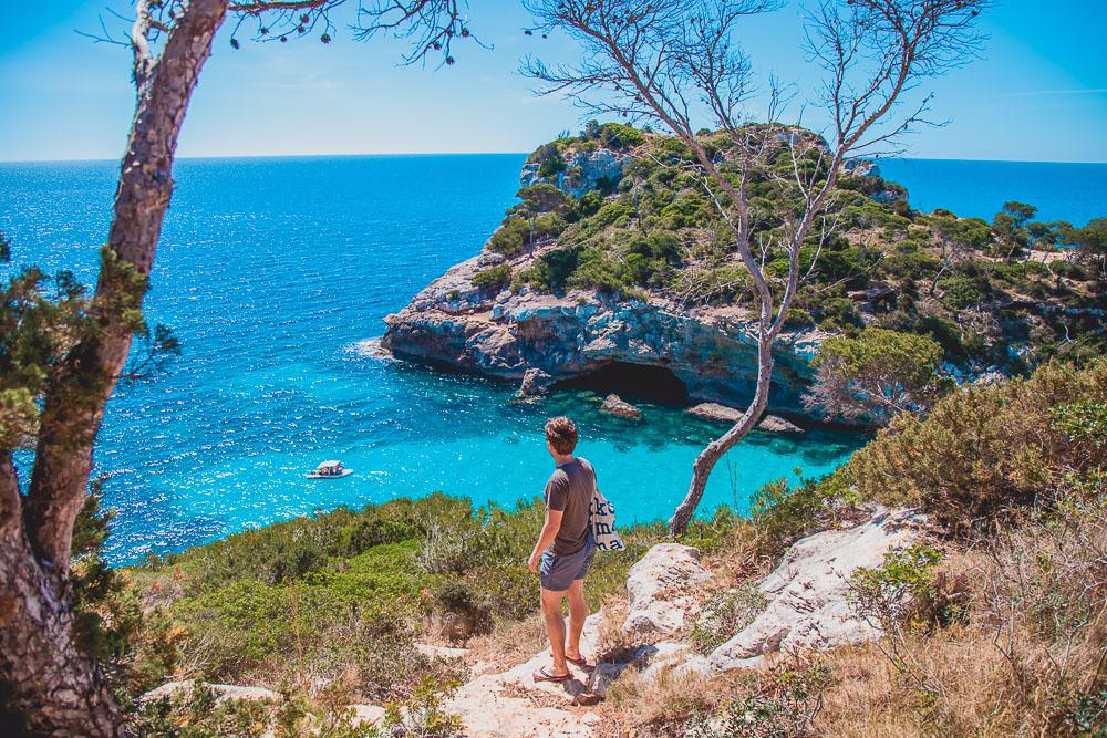 hike calo des moro mallorca beach