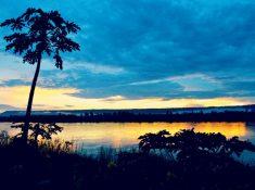 sunrise mekong river thailand laos backpacking travel