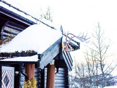 outhouse norway cabin