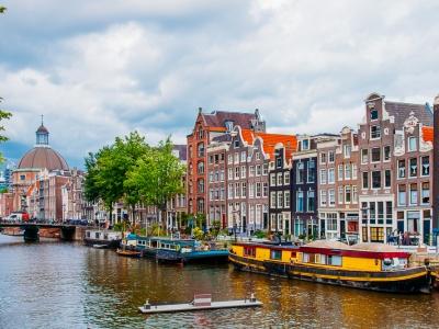 amsterdam beautiful canals netherlands