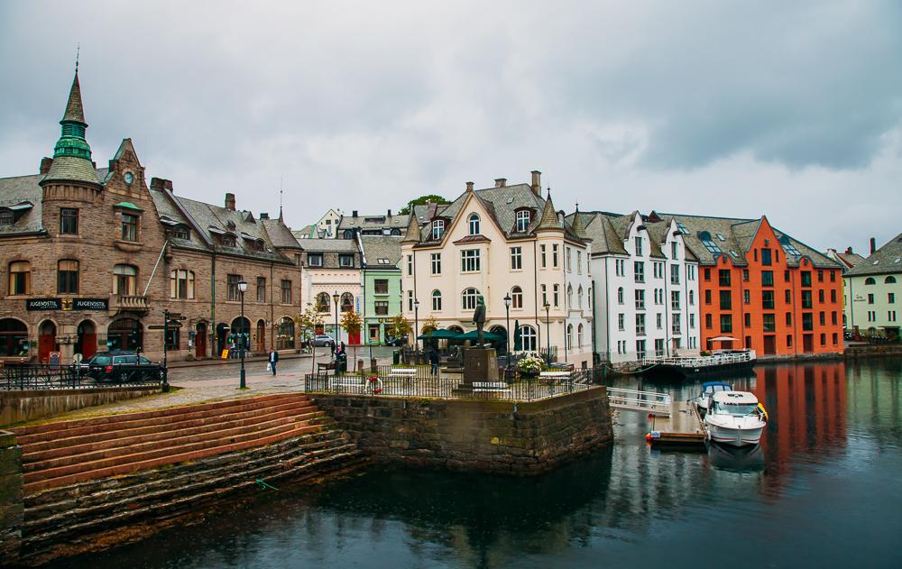 ålesund city center art nouveau architecture