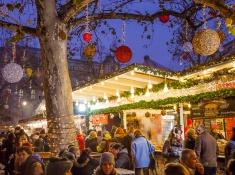 christmas market budapest Vörösmarty Square