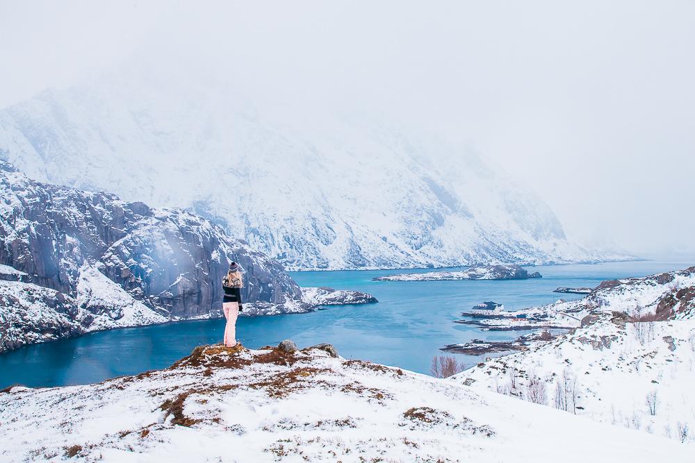 hiking lofoten norway winter