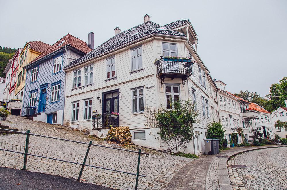 pretty neighborhood nice views bergen norway