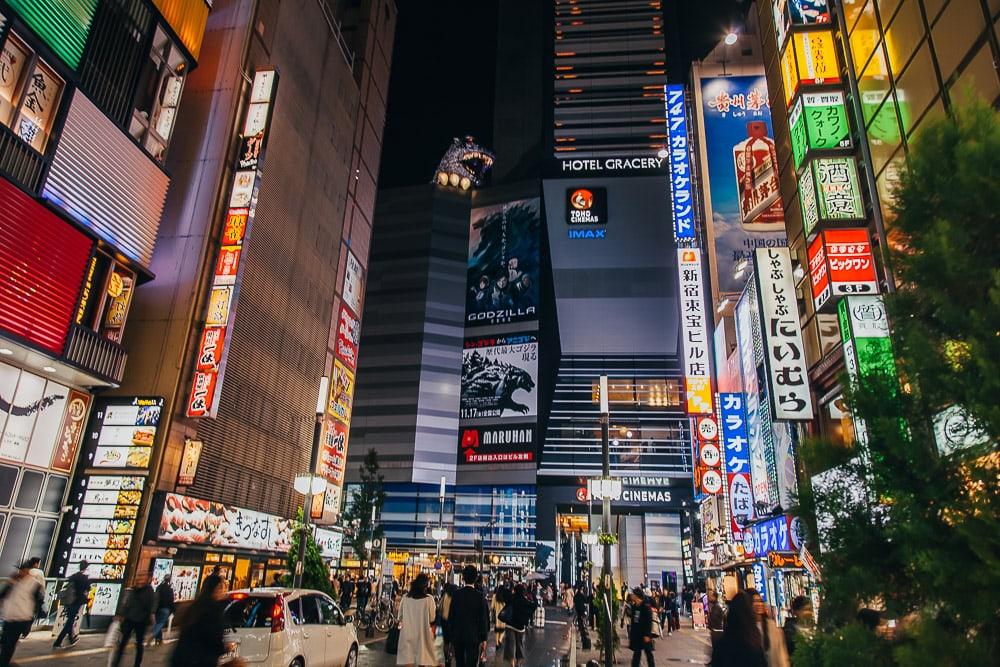 shinjuku at night tokyo