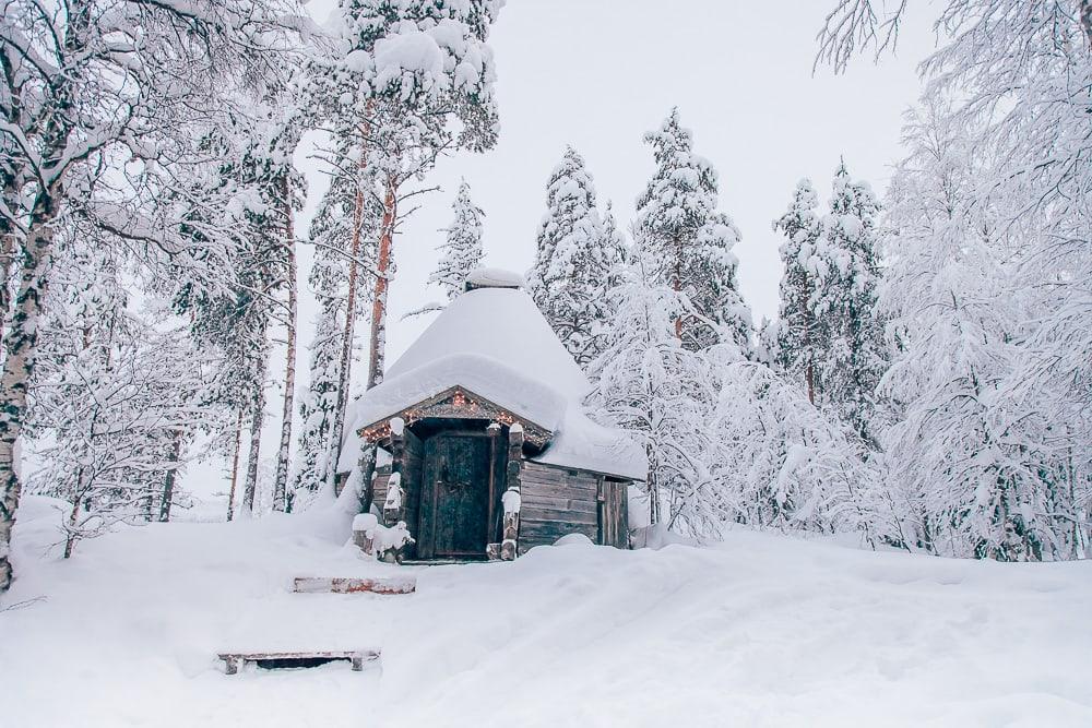 Isokenkäisten Klubi guest house kuusamo finnish lapland in winter
