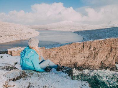 sorvagsvatn optical illusion faroe islands winter snow