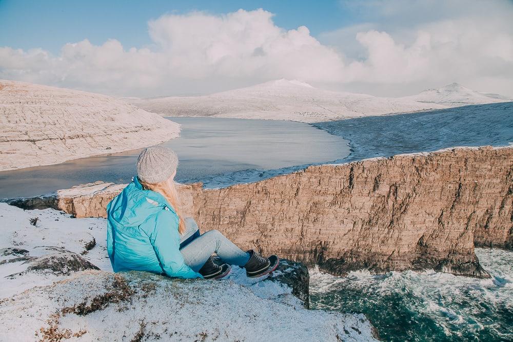 sorvagsvatn optical illusion faroe islands winter snow