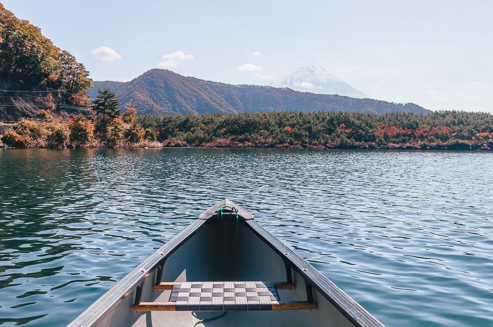 canoeing fuji saiko lake pica camping japan