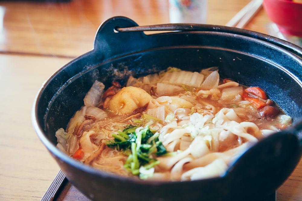 Making “Hoto Noodles” at Otengusan/Official Travel Guide Yamanashi