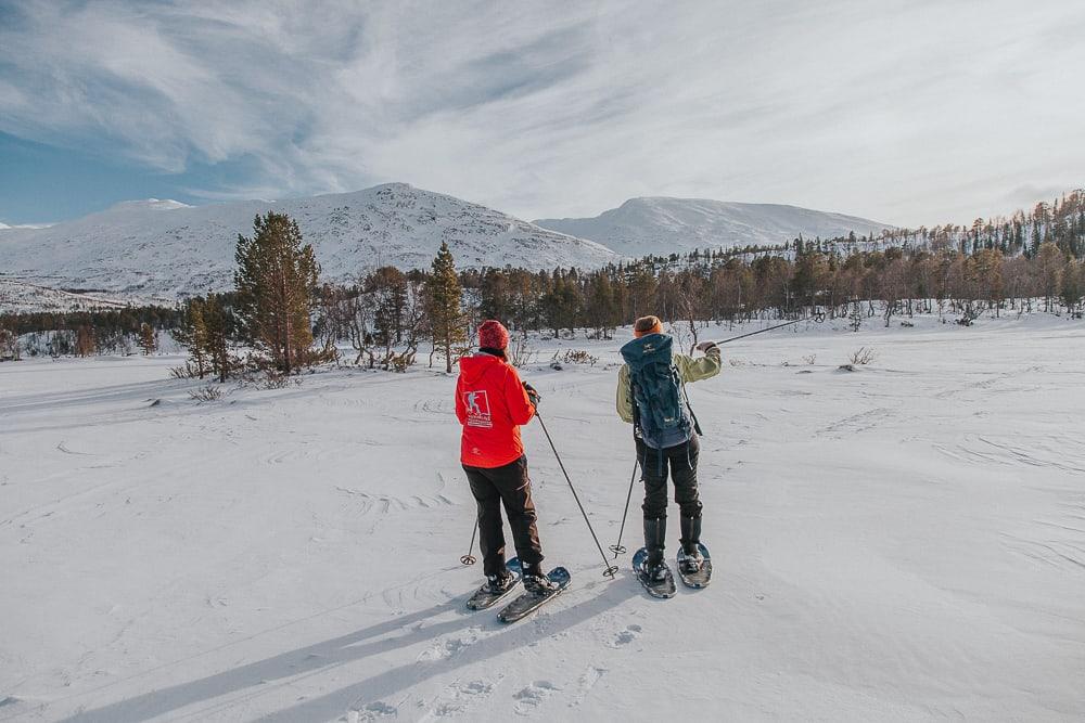 snowshoeing in helgeland