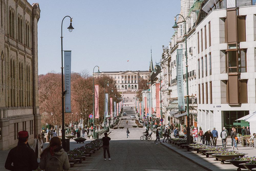 royal palace karl johan oslo