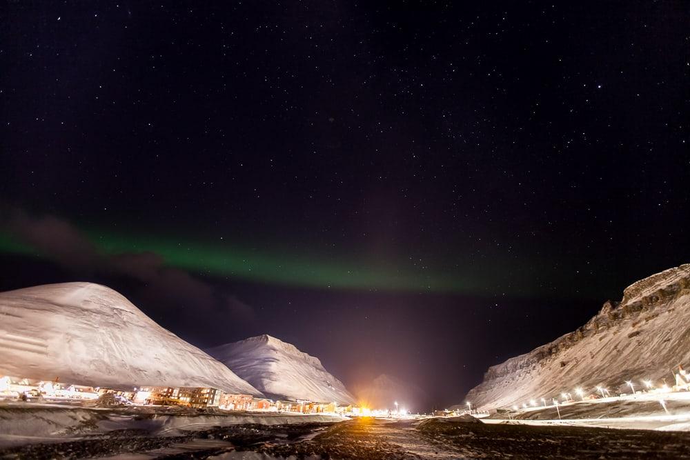 longyearbyen svalbard northern lights norway