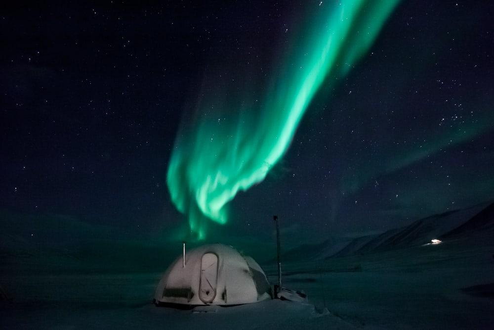 svalbard northern lights