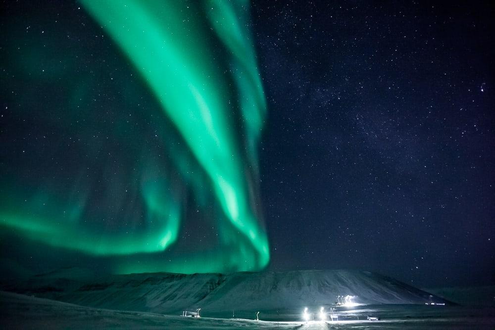 northern lights svalbard camp barentz