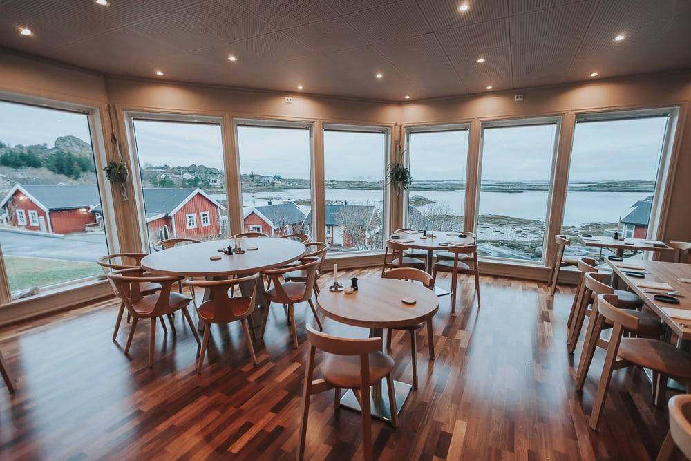 lovund hotel restaurant helgeland norway