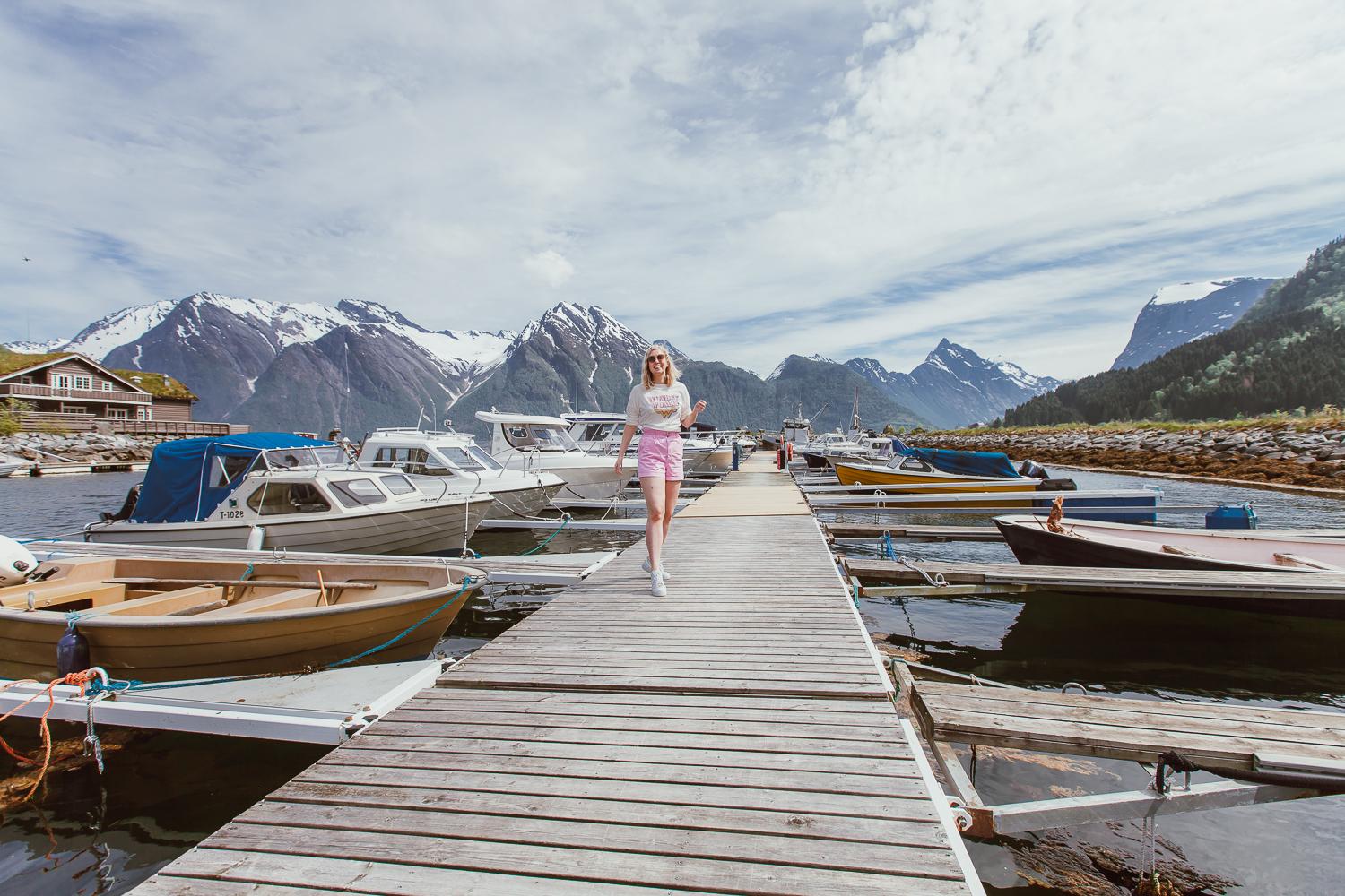 sæbø hjørundfjorden norge 