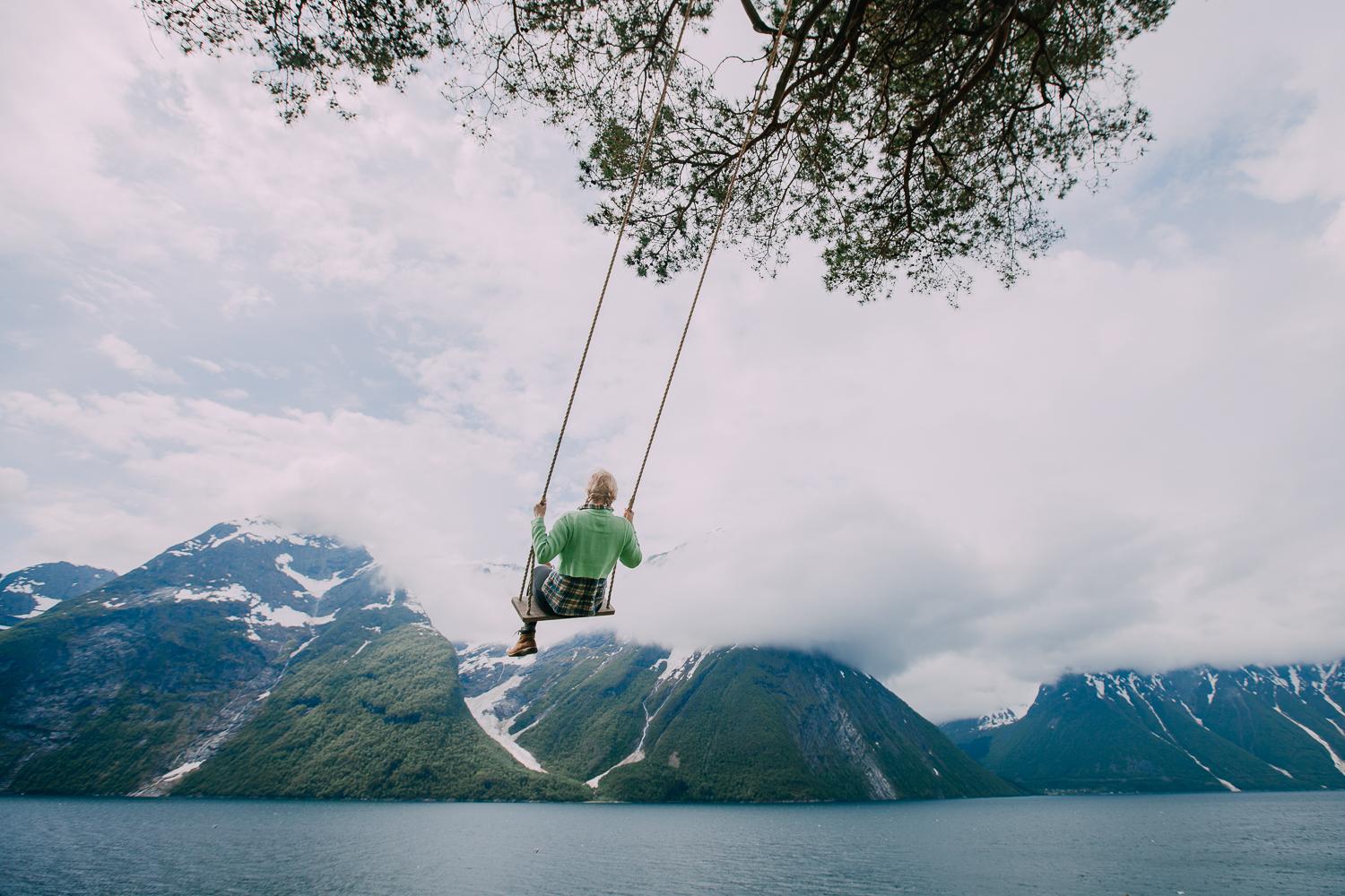 hjørundfjord swing christian gaard pub norwegian fjord