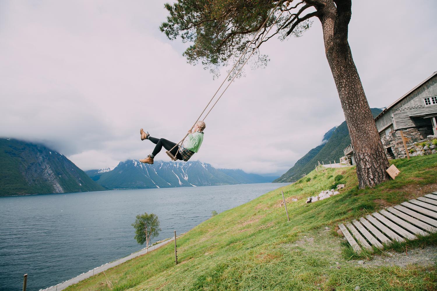 hjørundfjord swing christian gaard pub norwegian fjord