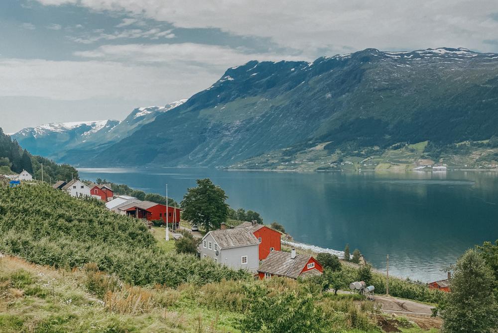 hardangerfjord norway