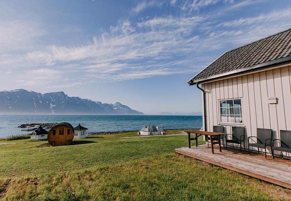 fjord cabin lyngen north norway