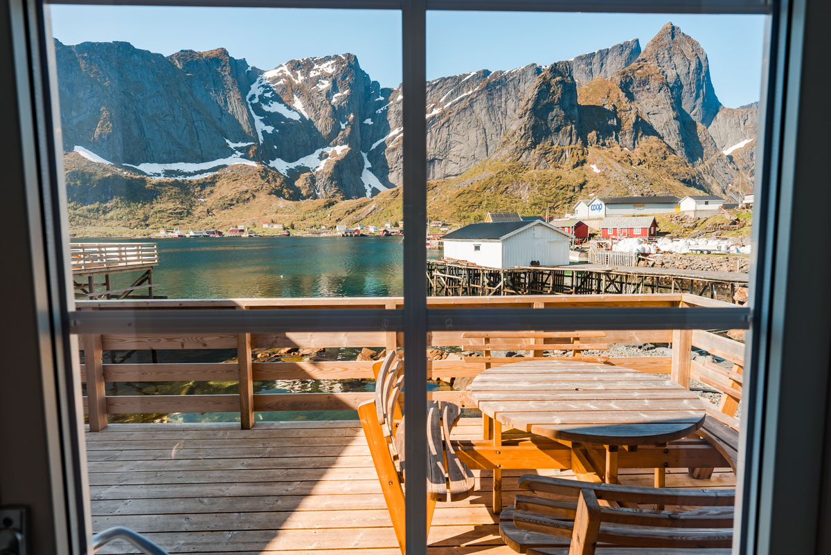 madelhea cabin reine lofoten