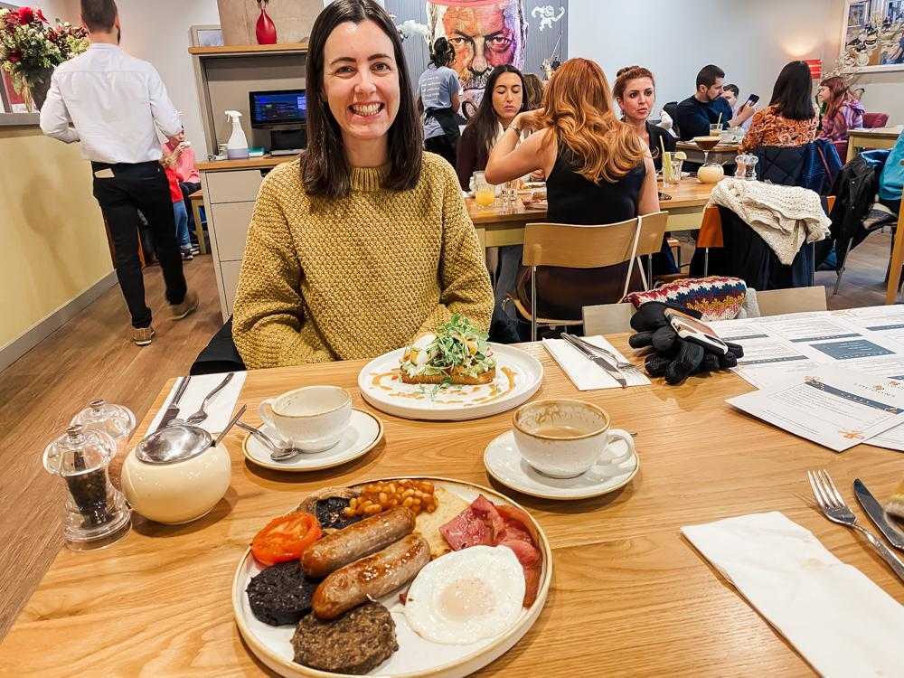 breakfast at loudons edinburgh scotland