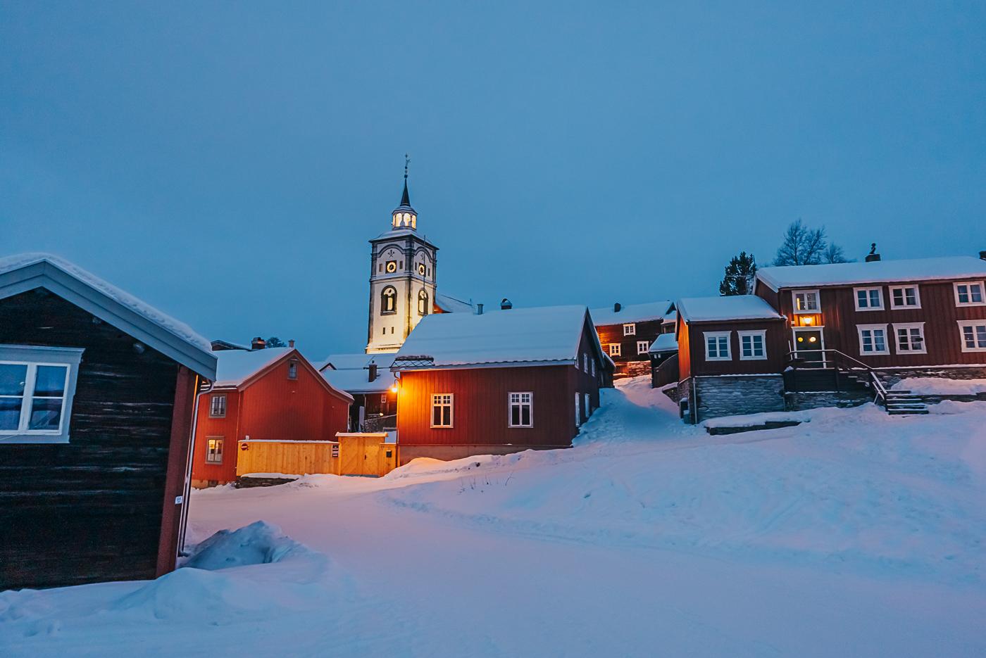 Røros at night