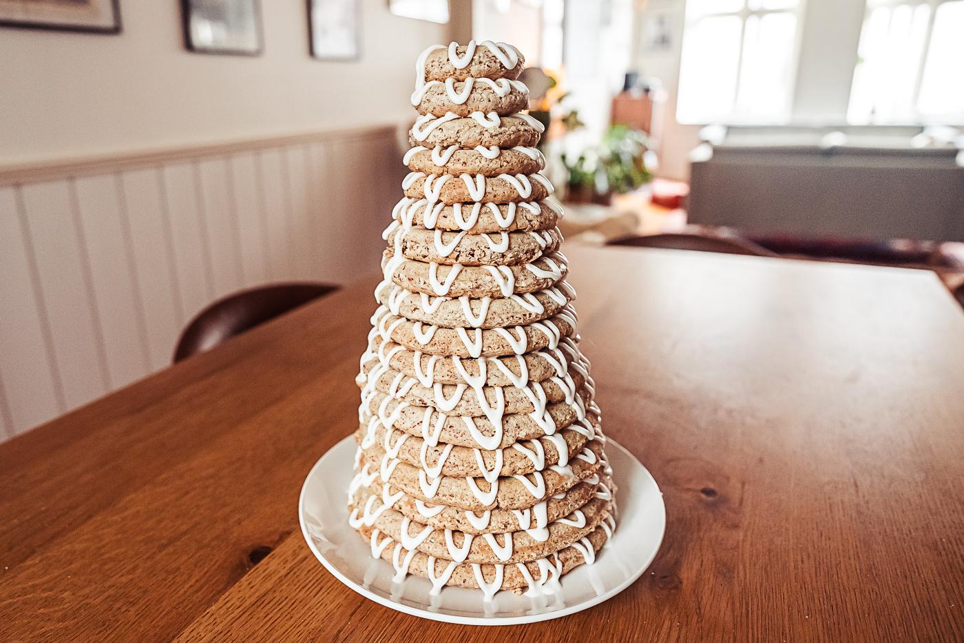 Norwegian kransekake