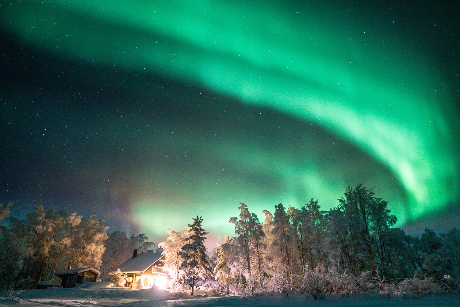 northern lights in northern finland